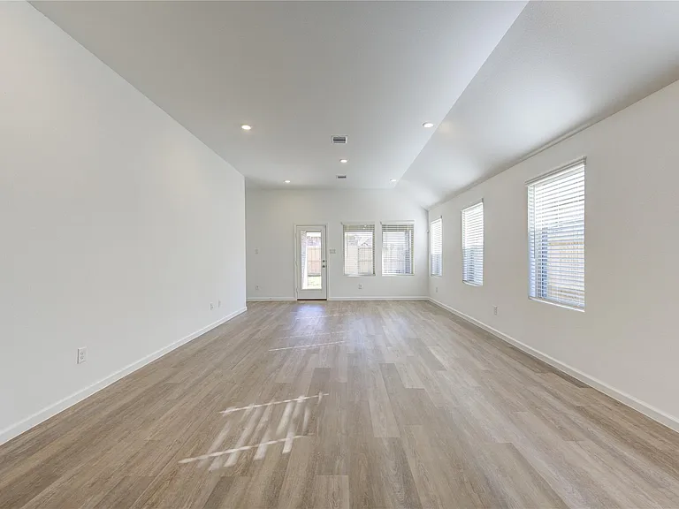 30347 Tall Fescue Dr — Photo 28