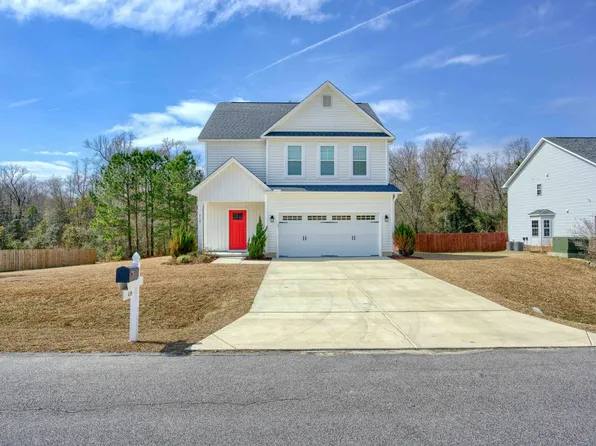410 Sundown Ct, Hubert, NC 28539