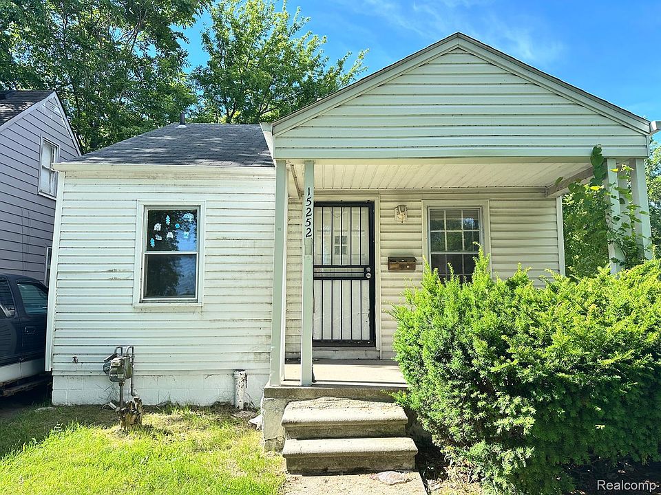 1st image of 15252 Rossini Dr