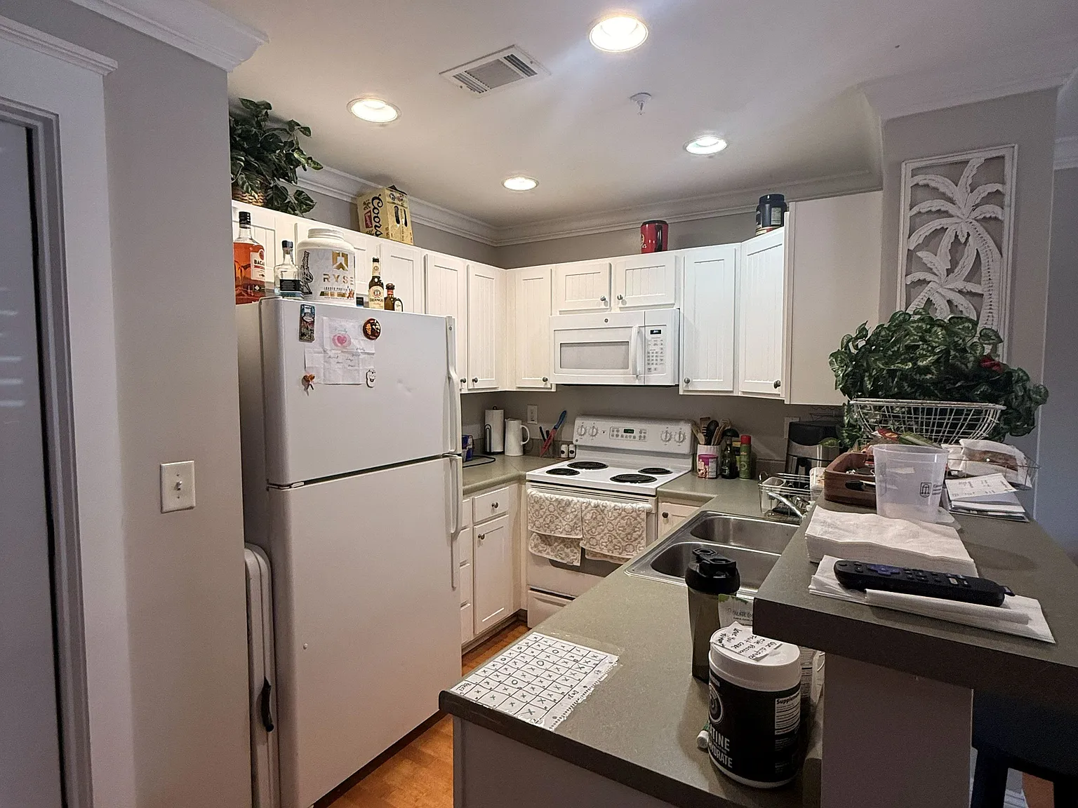 3 bed, 1406 sqft, $1,800 — Photo 2