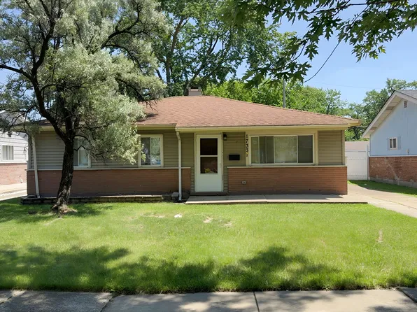 17331 Community St, Lansing, IL 60438