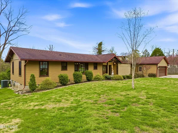 10 Hilltop Pl, Norris, TN 37828