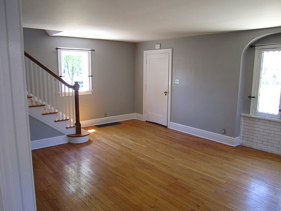 4th image of 2172 Inglewood Pl