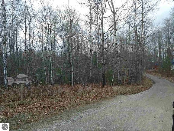 3rd image of 0 Peninsula Dr NE