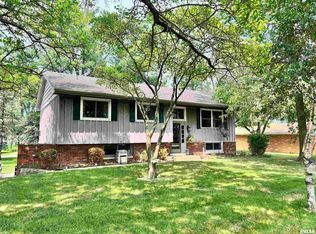 7825 W Plank Rd, Peoria, IL 61604