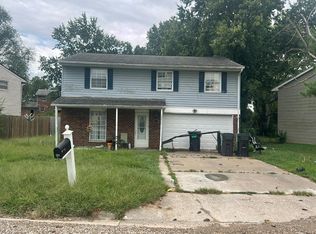 201 Saturn Dr, Godfrey, IL 62035
