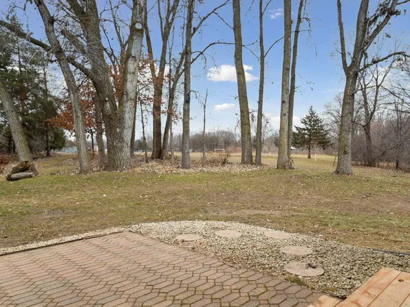 1733 Whitaker St, White Bear Township, MN 55110