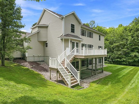 5th image of 1521 Bee Ct