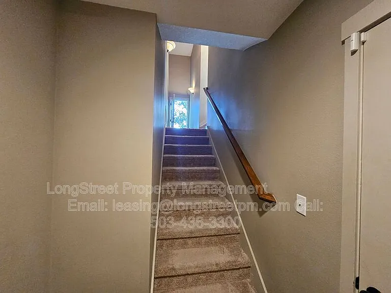 6458 NE 8th Ave — Photo 33