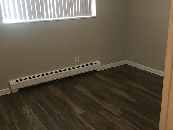 5th image of 5321 Delaware St #201
