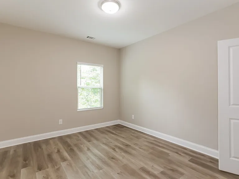 1194 Kilrush Dr SE — Photo 17