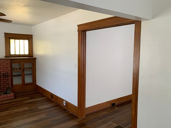 5th image of 3901 Goldfinch St
