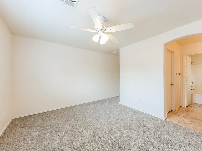 15019 W Port Au Prince Ln — Photo 11