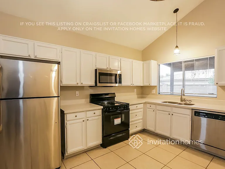 1712 W Bentrup Ct — Photo 5