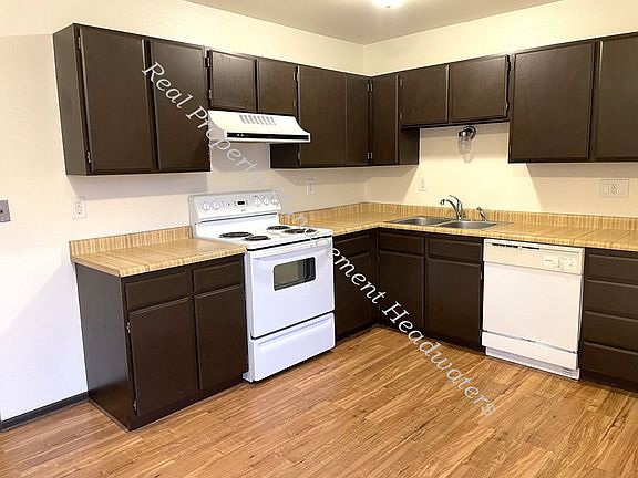 2nd image of 619 S California St #3
