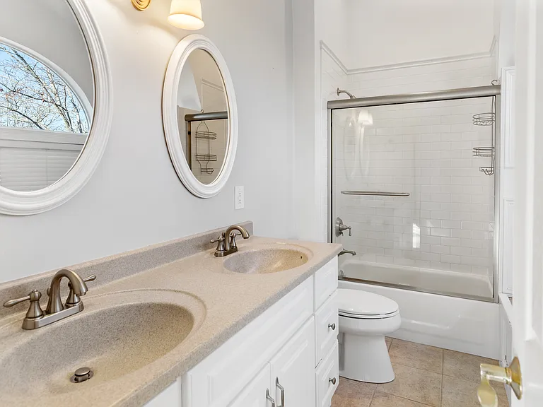 220 Montauk Hwy #22 — Photo 10