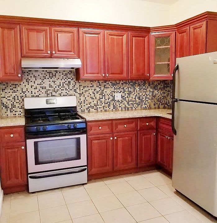 1st image of 2314 29th Ave APT 2F
