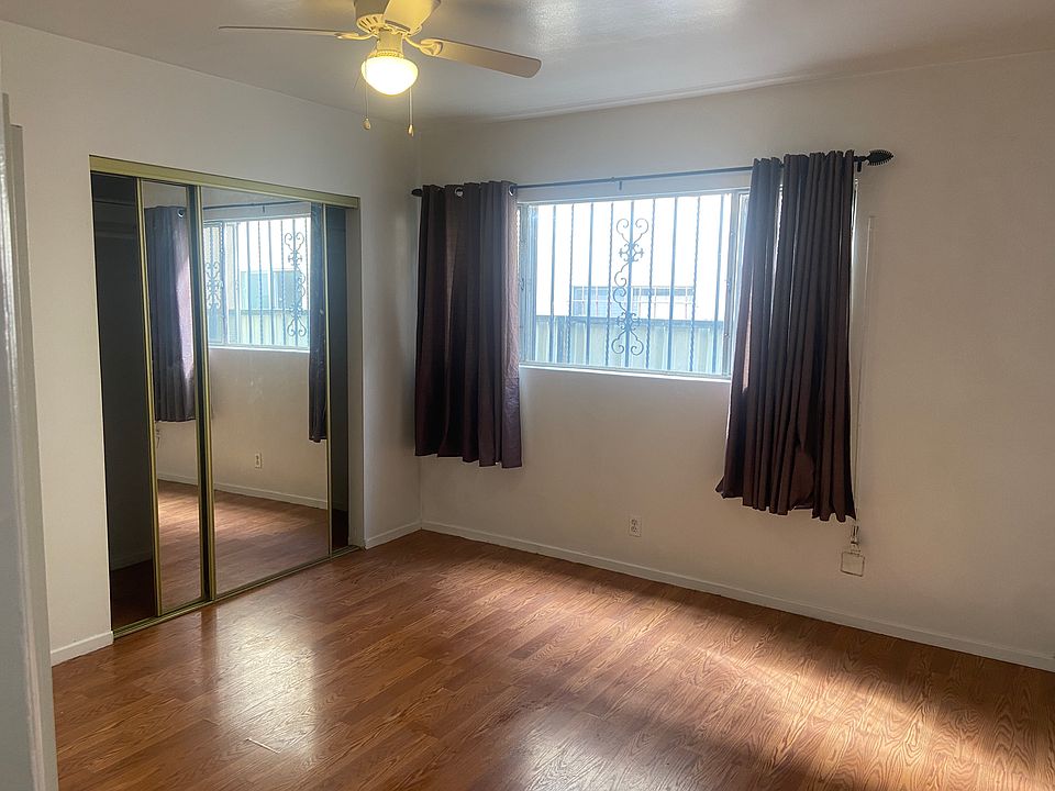 1st image of 4038 W 111th St