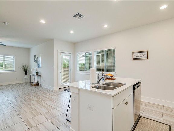 5th image of 418 White Steppe Way