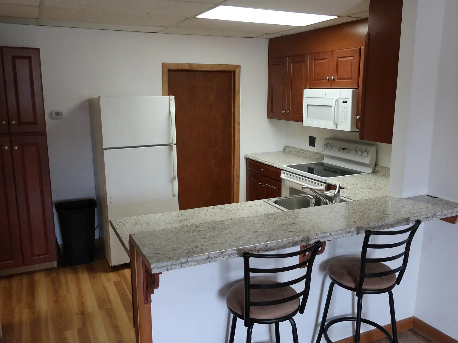 1 bed, 1200 sqft, $1,325 — Photo 1