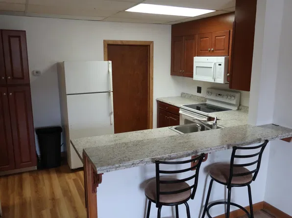 93 Center St #B, Brewer, ME 04412