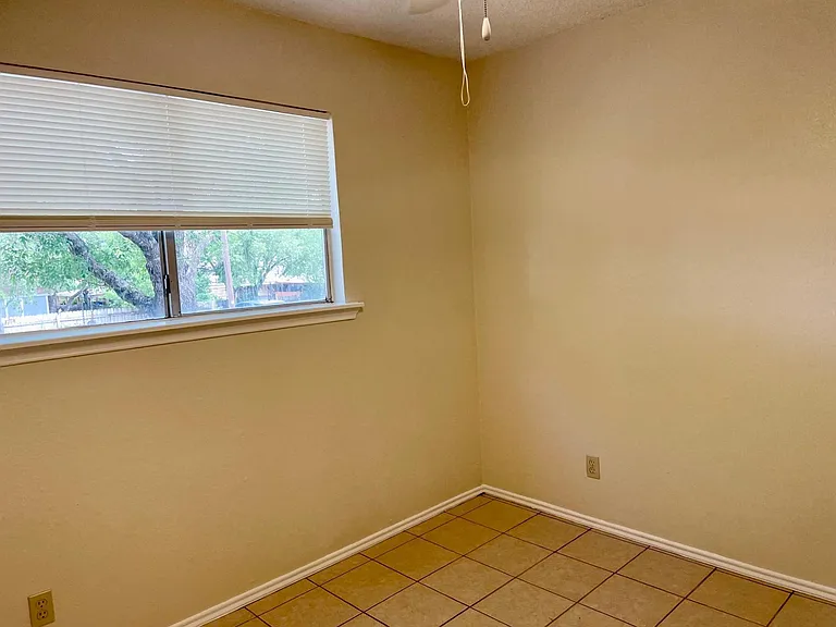 16037 Fitchburg Cir — Photo 10