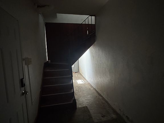 2nd image of 519 N Evans St