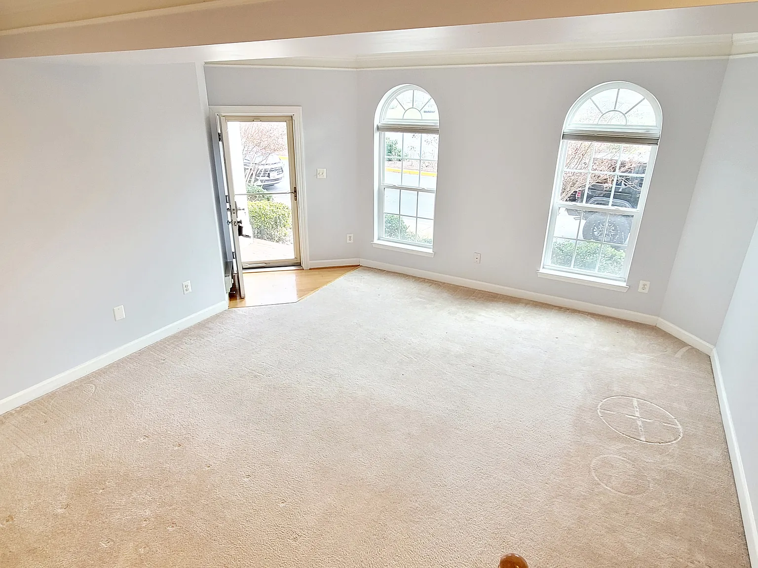 3 bed, 2.5 bath, 1868 sqft, $2,600 — Photo 4