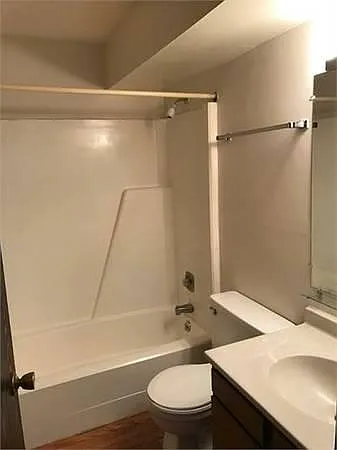 715 S Randolph St #12 — Photo 9