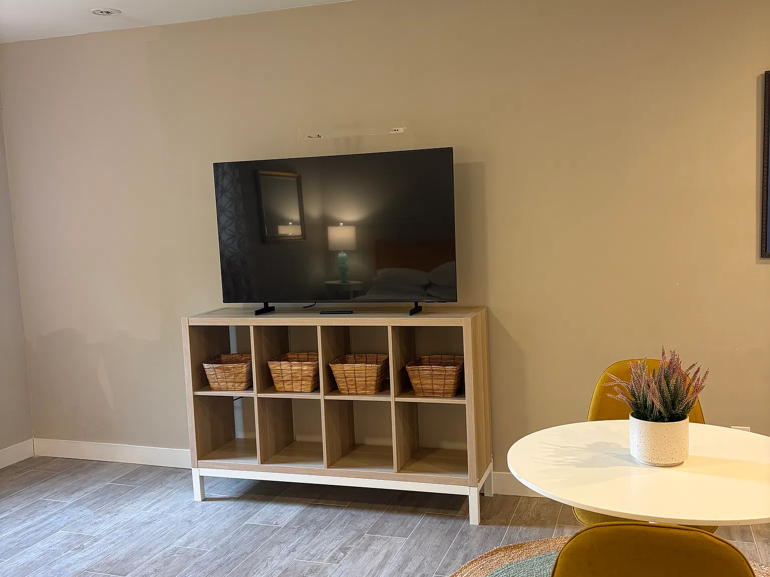 Studio, 400 sqft, $1,800 — Photo 4