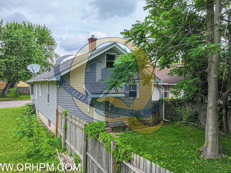1205 Pinehurst Ave — Photo 15