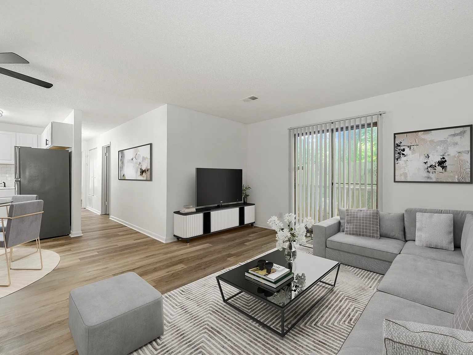 Sterling Glen Apartments — Photo 3