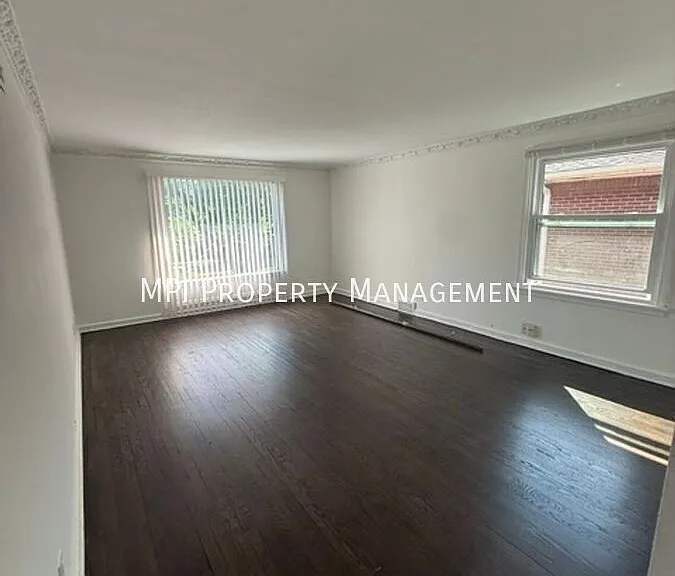 4619A W Fond Du Lac Ave — Photo 5