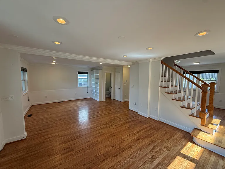 28 Walnut St NW — Photo 6