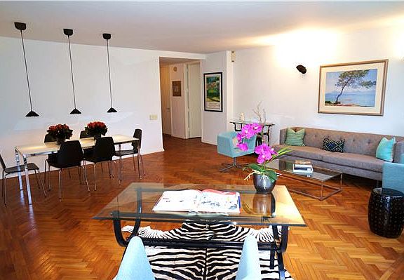 3rd image of 15 W 53rd St #29E
