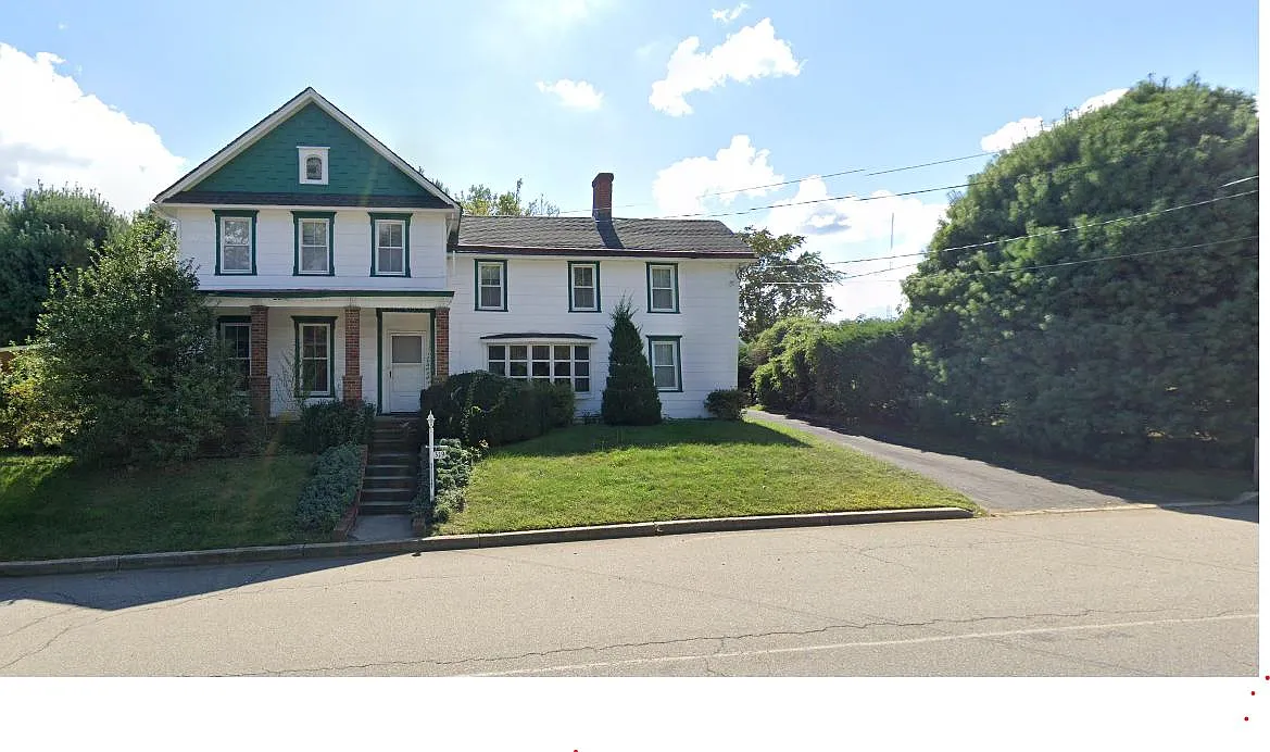 519 Morristown Rd — Photo 1