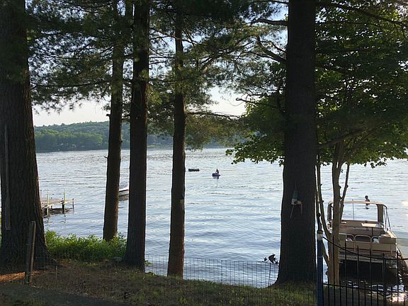 3rd image of 91 Cubles Dr