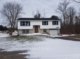 6033 Ridge Rd, Sodus, NY 14551