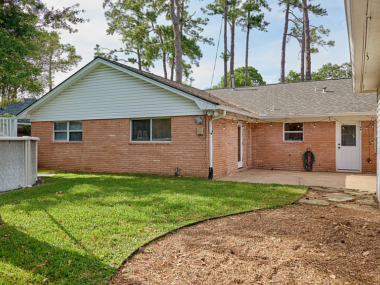 10211 Hazelhurst Dr — Photo 25