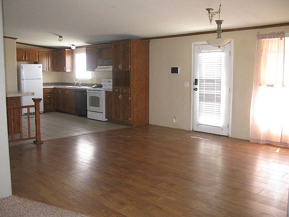 4th image of 501 NW Avenue C