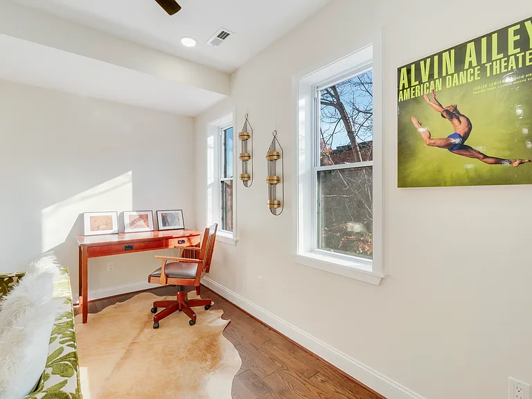 320 E Lanvale St #2 — Photo 14