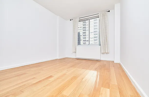 Rented by PocketBroker Inc | media 23
