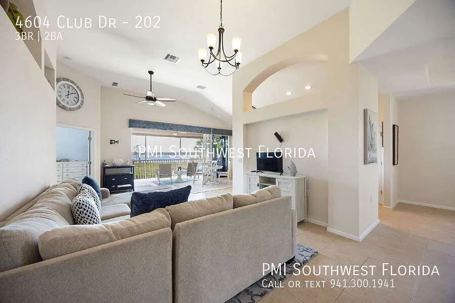 Furnished or Unfurnished! | 3BR/2BA Luxury Riverwood Home with Water Views — Photo 4