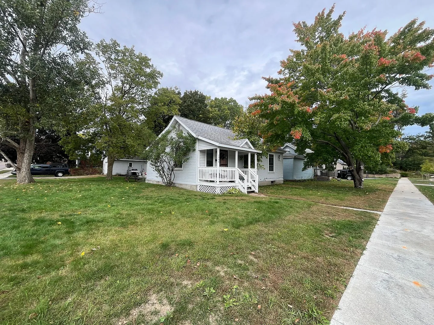$1,175 | 2BD 1BA| 2306 2nd St | 11/1! — Photo 3