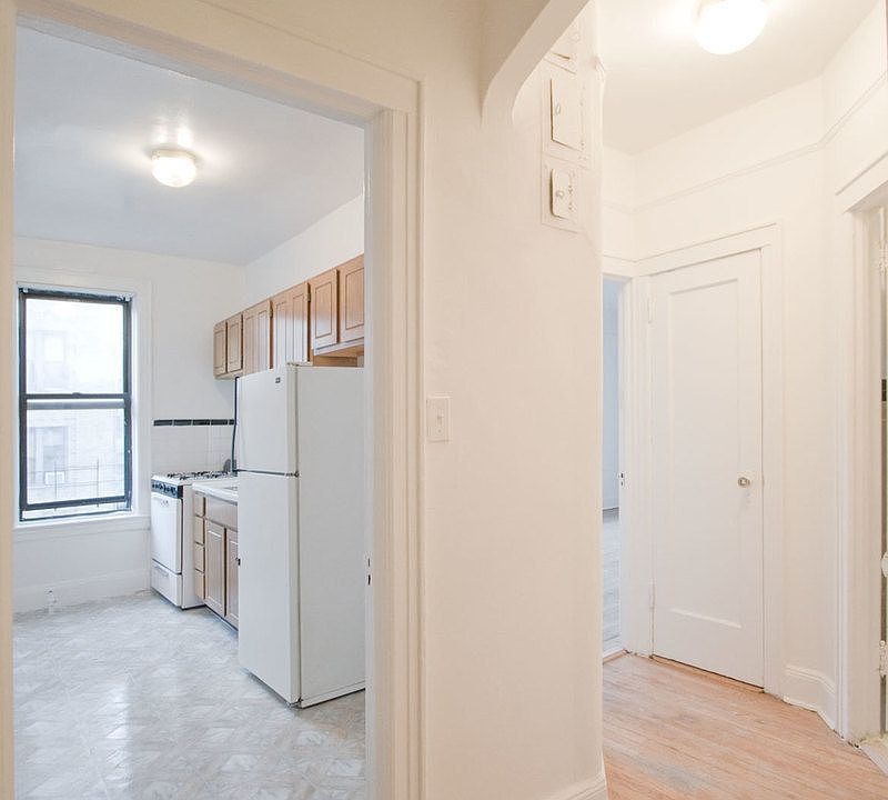 1st image of 4333 46th St APT E3
