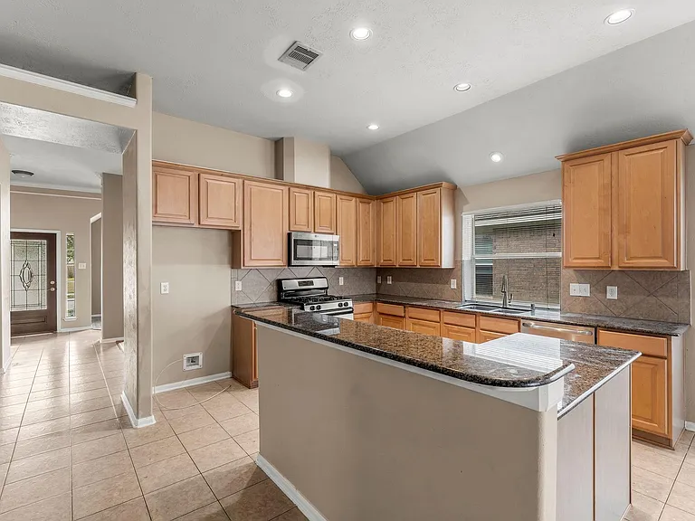 30218 Deleon Fields Dr — Photo 15
