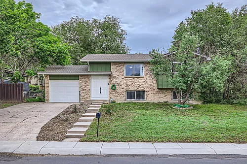 605 Raemar Dr Photo 1