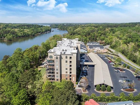 2nd image of 609 Watermarke Ln