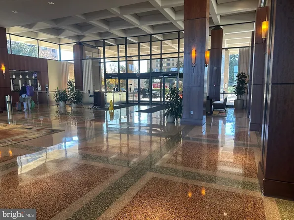 3701 S George Mason Dr Unit 214N, Falls Church, VA 22041