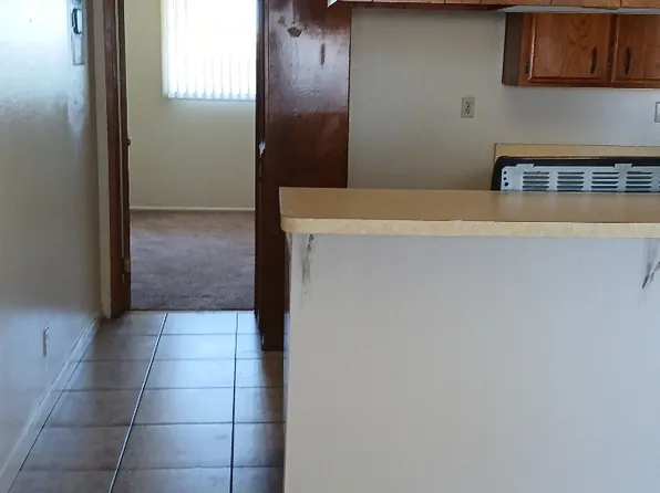16061 Lorene Dr APT 51, Victorville, CA 92395